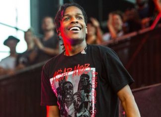 NHS Students enjoy local music festival