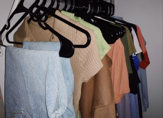 How students express themselves through clothing