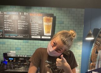 The pros and cons of working as a high school student