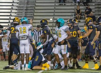 PHOTOS: The Naples football team annihilates East Lee with a score of 63-0