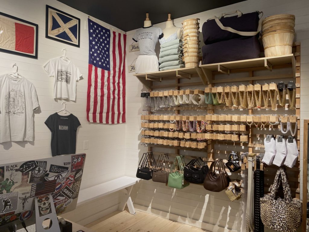 New Brandy Melville store opens on 5th Avenue NHS Talon Tribune