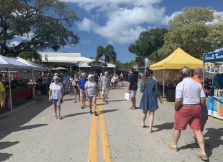 Third Street Farmers Market supporting local businesses
